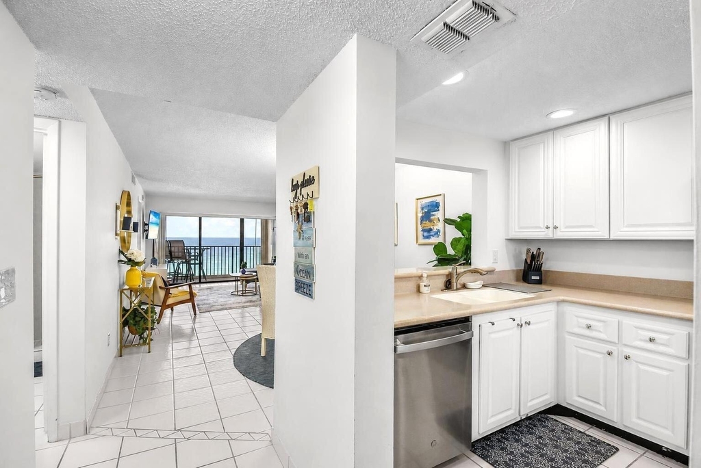 10152 S Ocean Drive - Photo 10