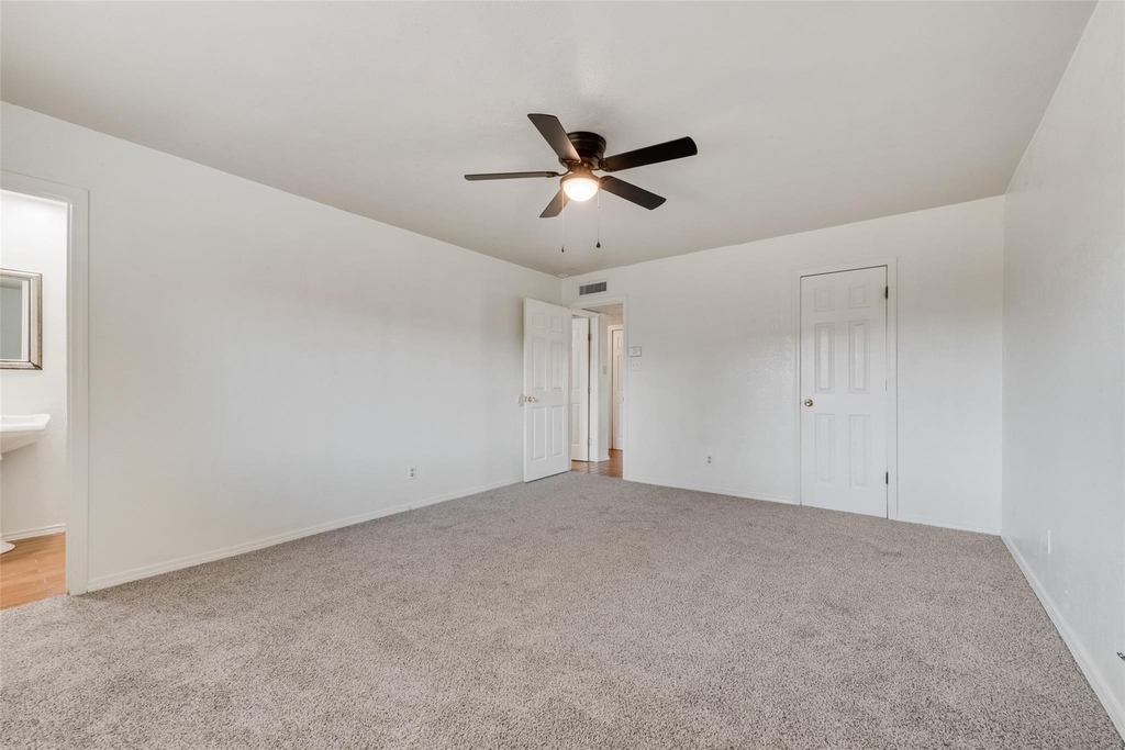 515 Forestwood Drive - Photo 12