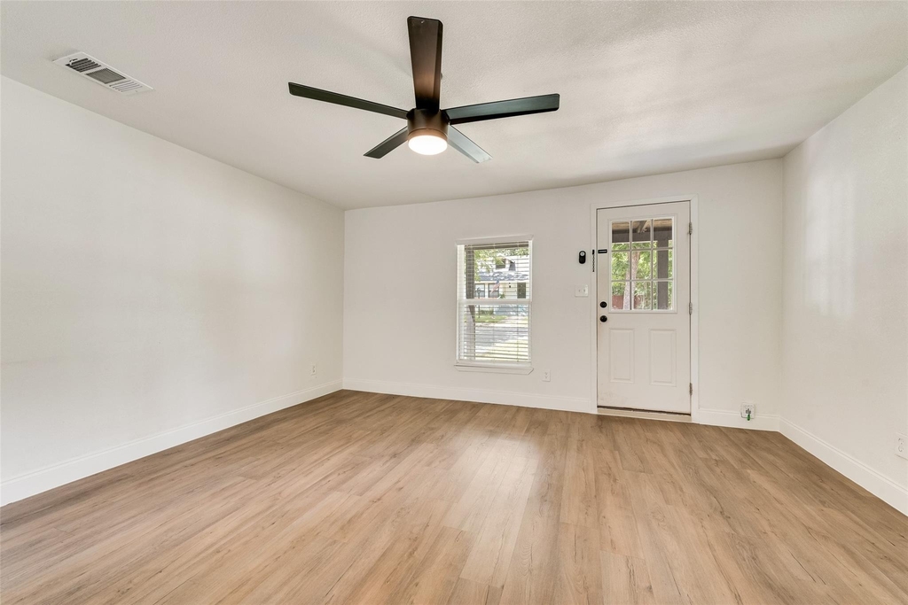 105 Weaver Street - Photo 7