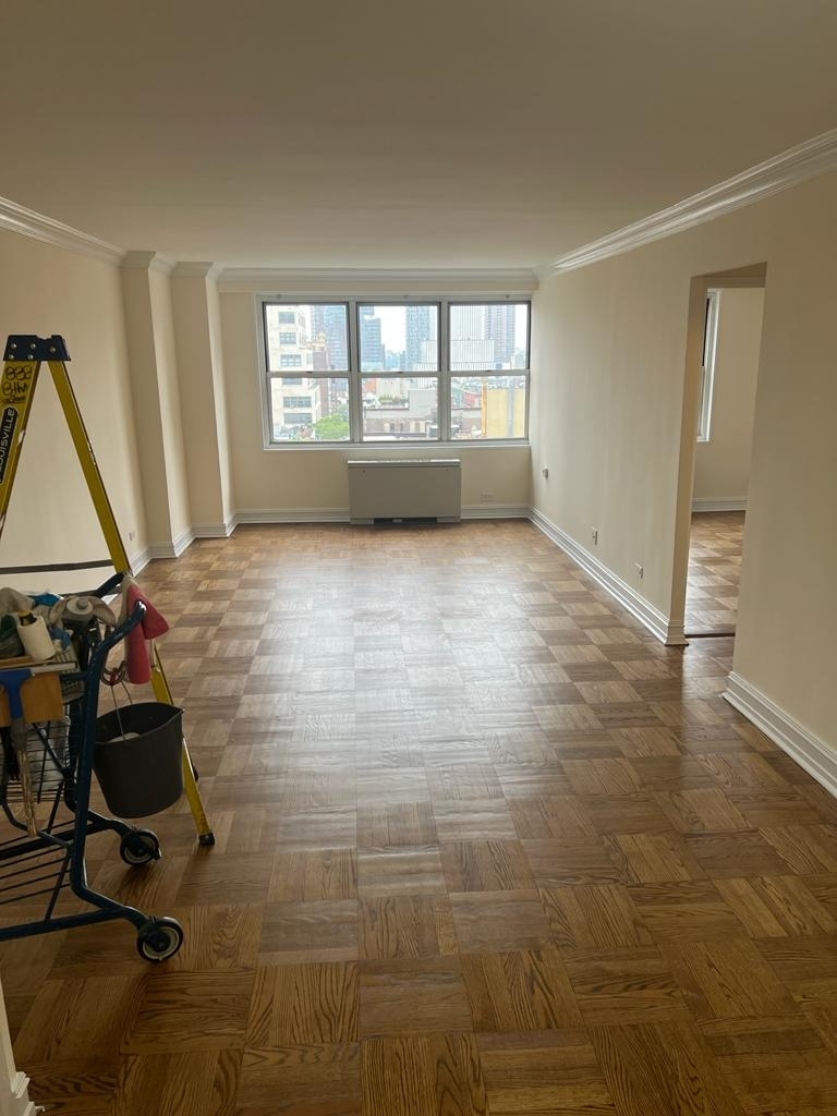 W 52 St / 8th Ave - Photo 2