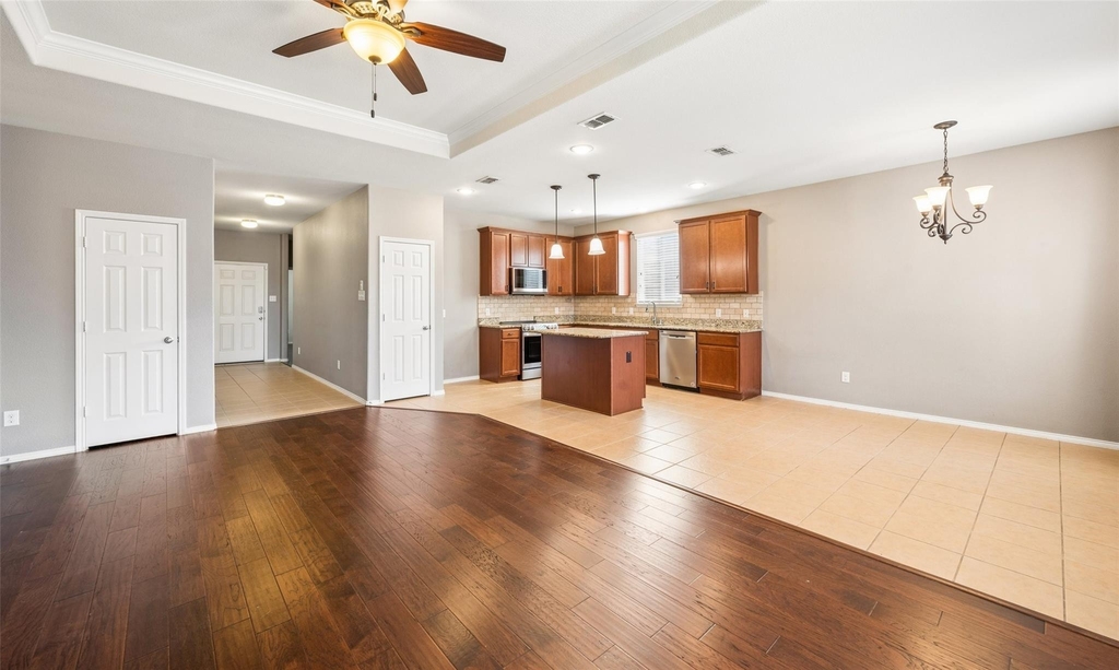 409 Mariscal Place - Photo 6