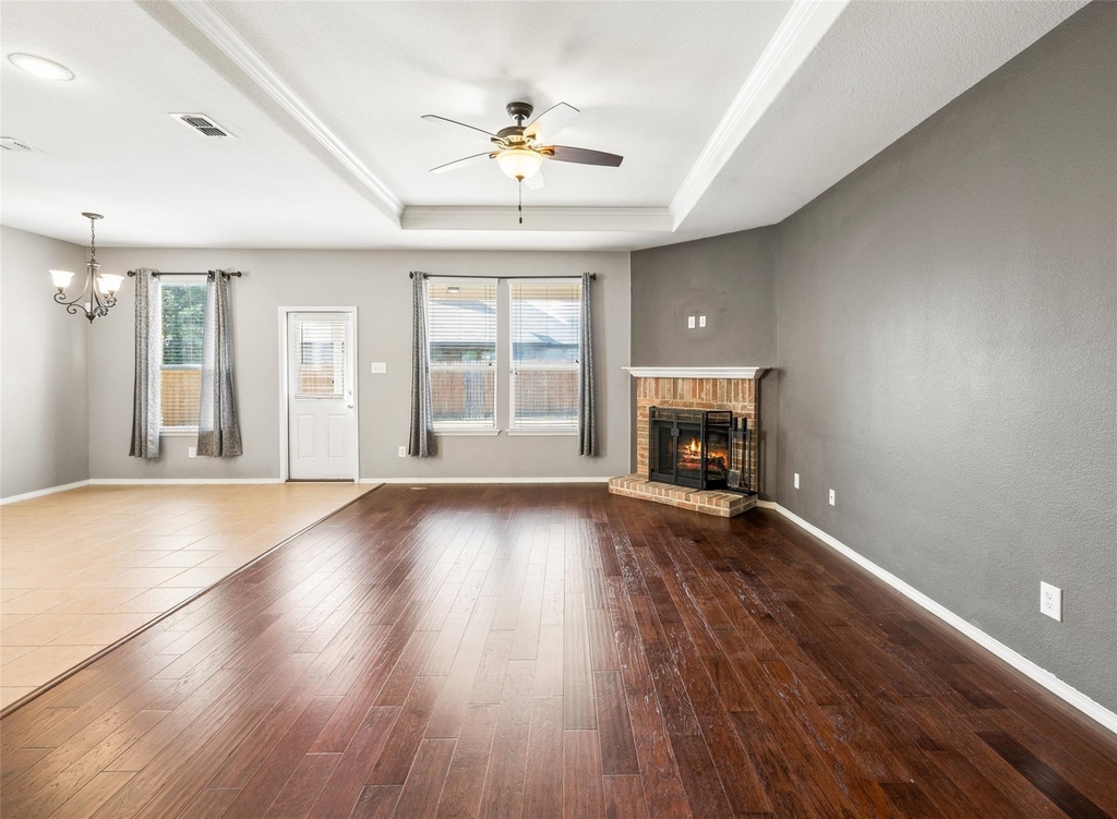 409 Mariscal Place - Photo 3