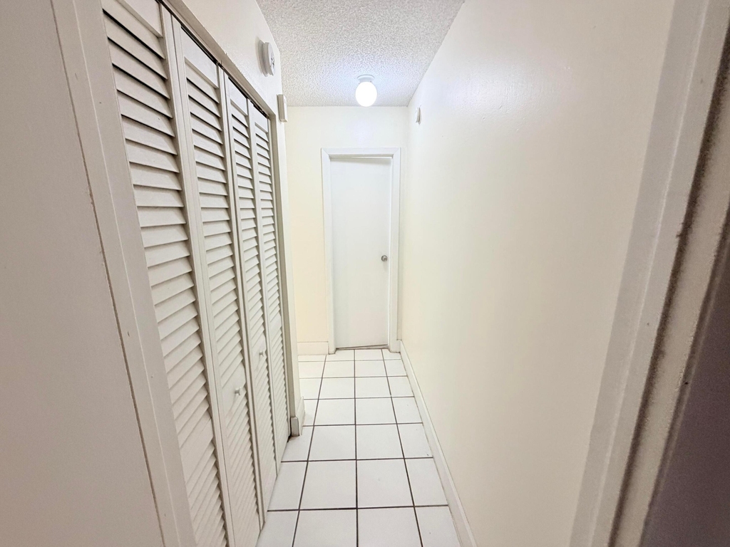 505 Nw 177th Street - Photo 5