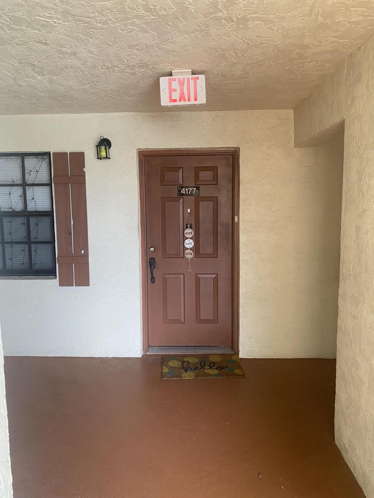 4177 Oak Terrace Drive - Photo 1