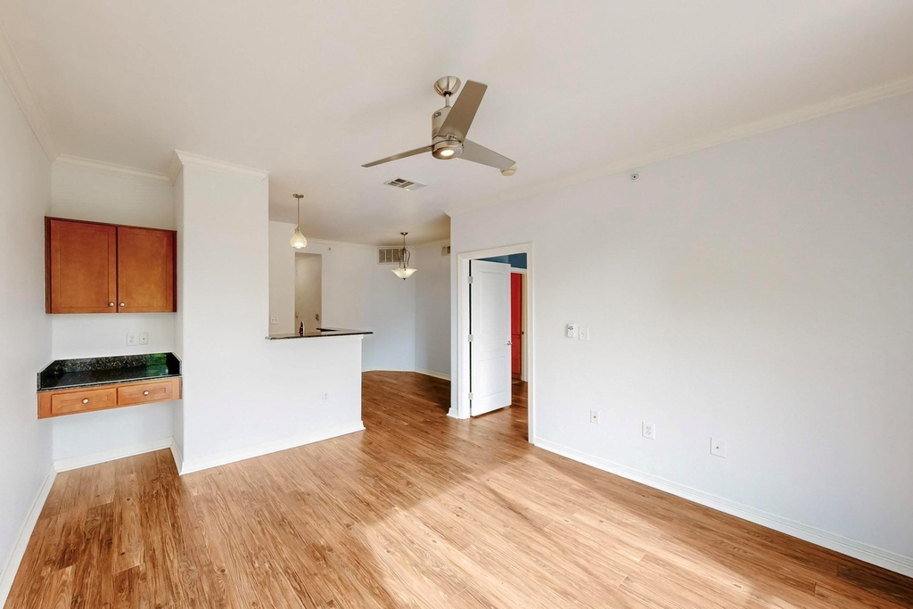 330 Las Colinas Boulevard E - Photo 0