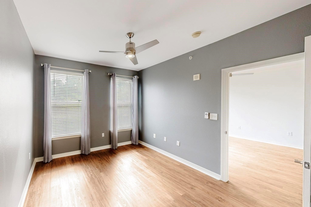 330 Las Colinas Boulevard E - Photo 9