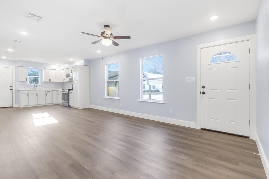 401 Miller Street - Photo 4