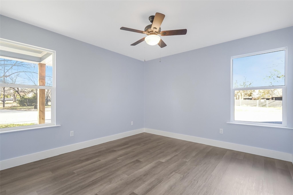 401 Miller Street - Photo 13
