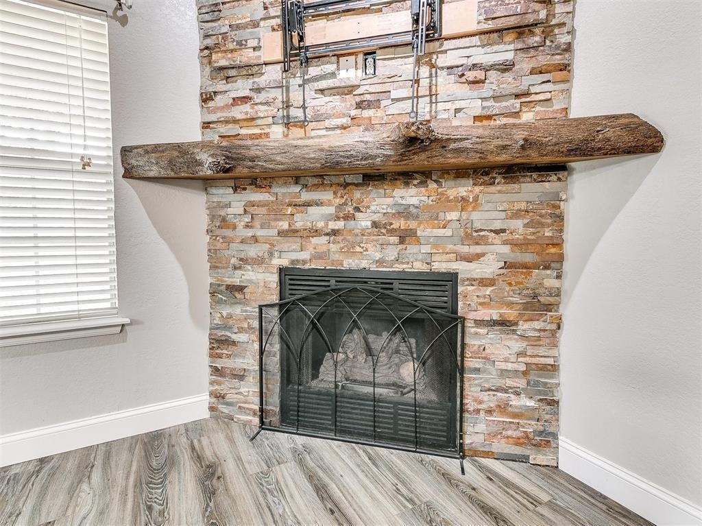 713 Night Hawk Drive - Photo 3