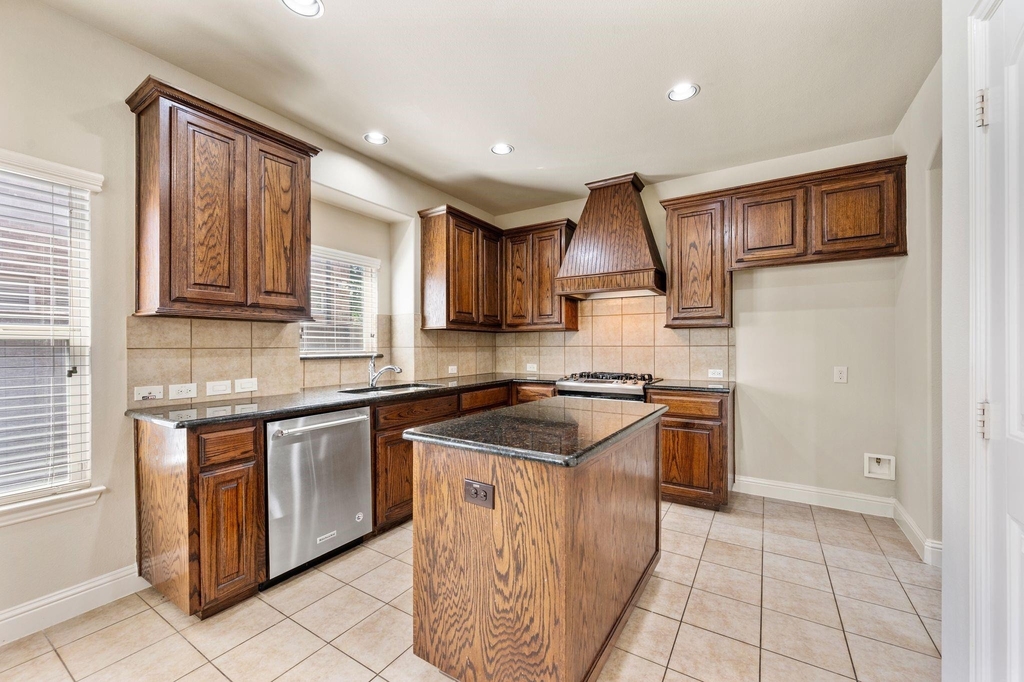 2143 Serene Court - Photo 9