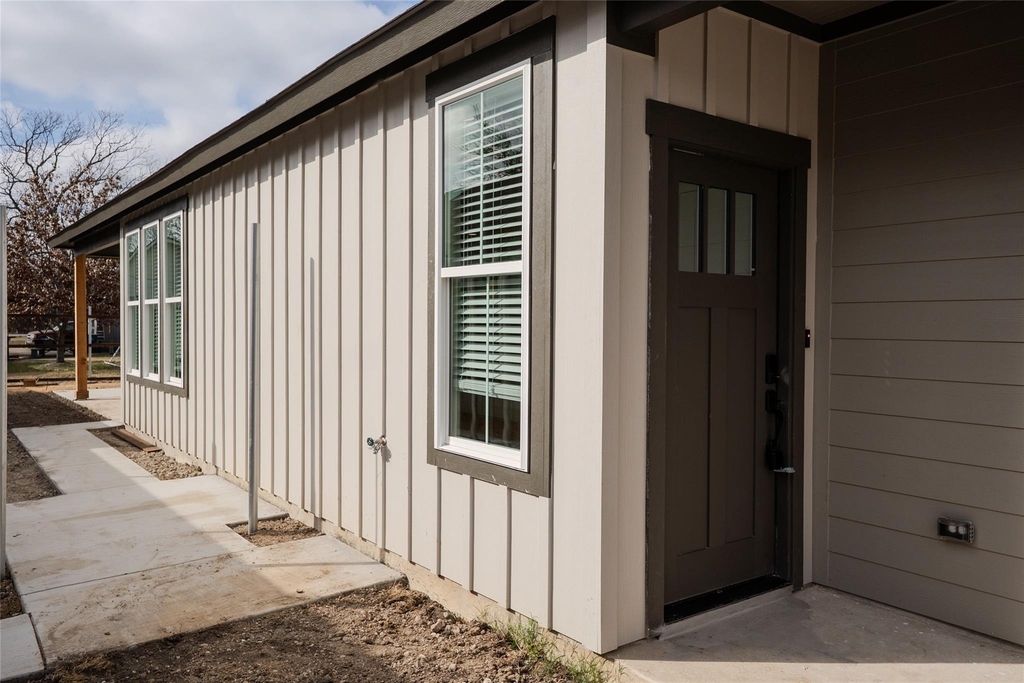 390 N Dallas Street - Photo 2