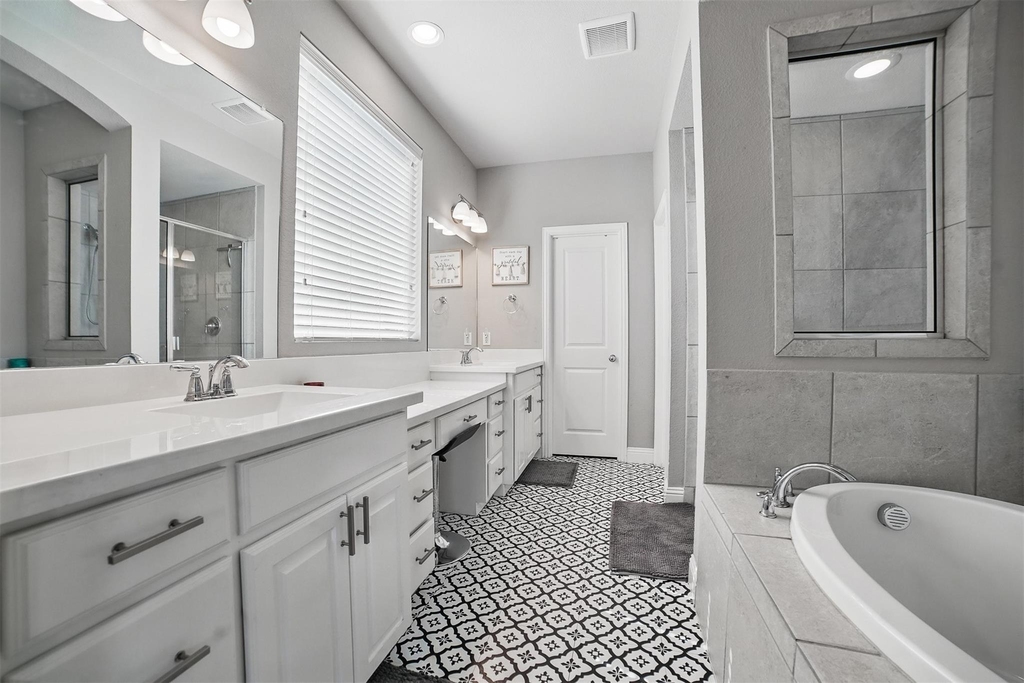 1306 Torrington Lane - Photo 17