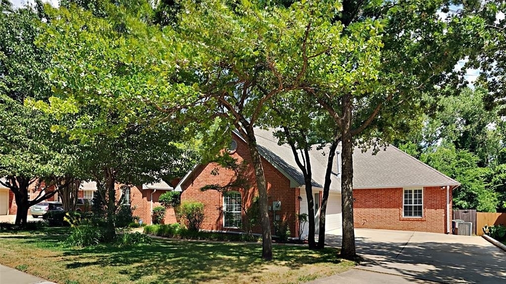 741 Fox Bend Trail - Photo 1
