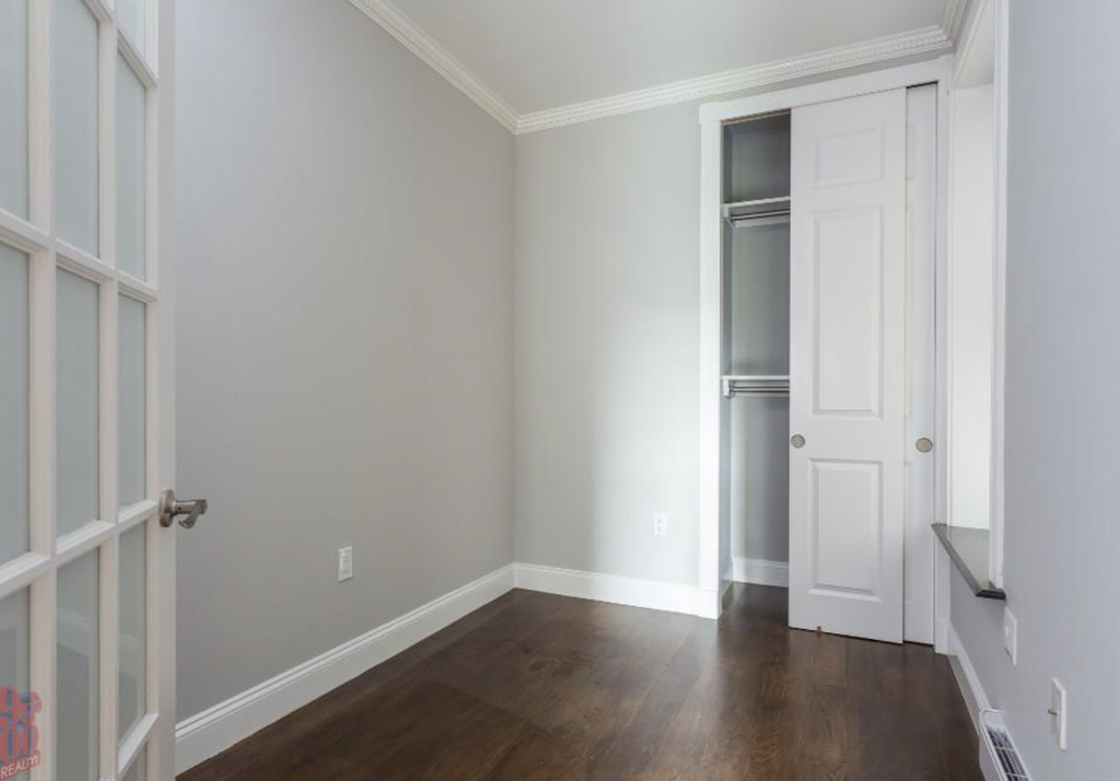 315 West 103rd Street - Photo 4