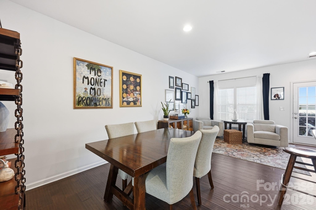1353 Jacemans Way - Photo 15