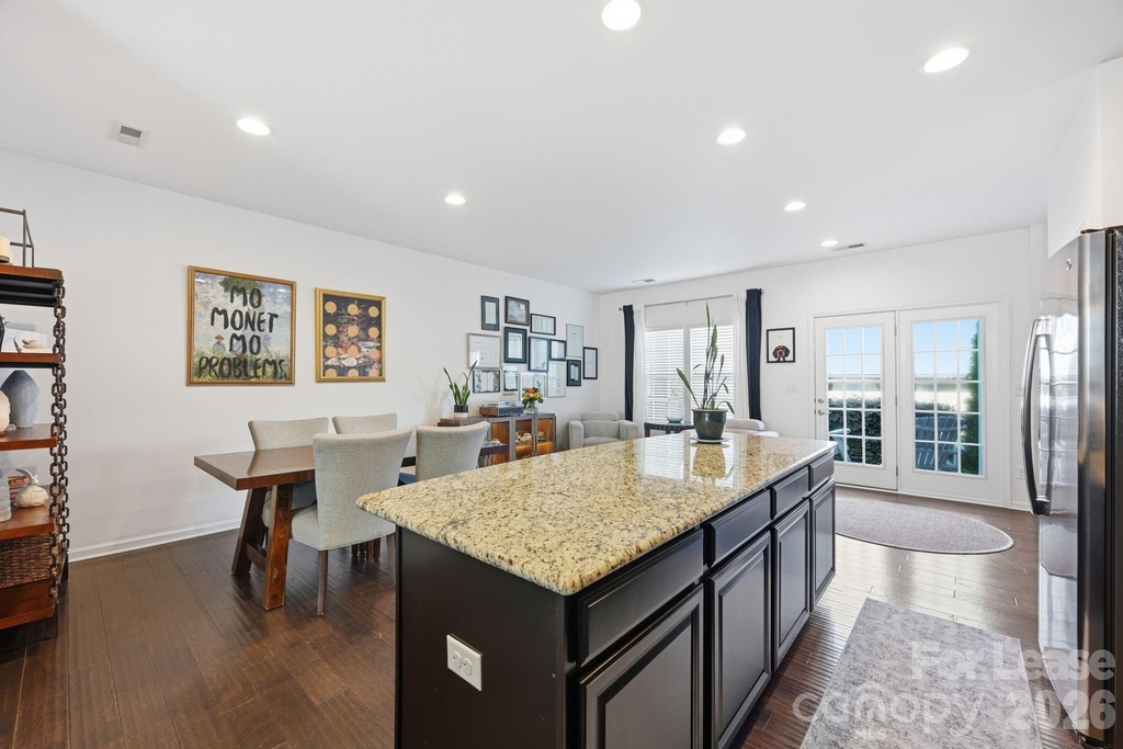 1353 Jacemans Way - Photo 12