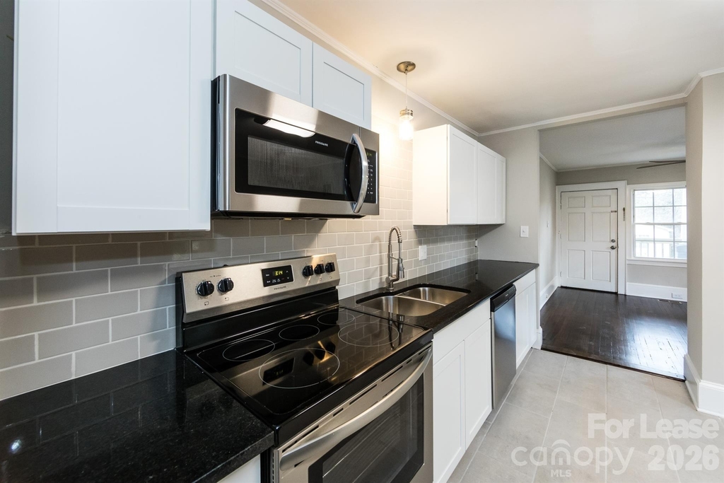 1613 Parson Street - Photo 18