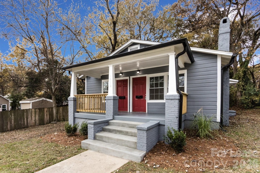 1613 Parson Street - Photo 2