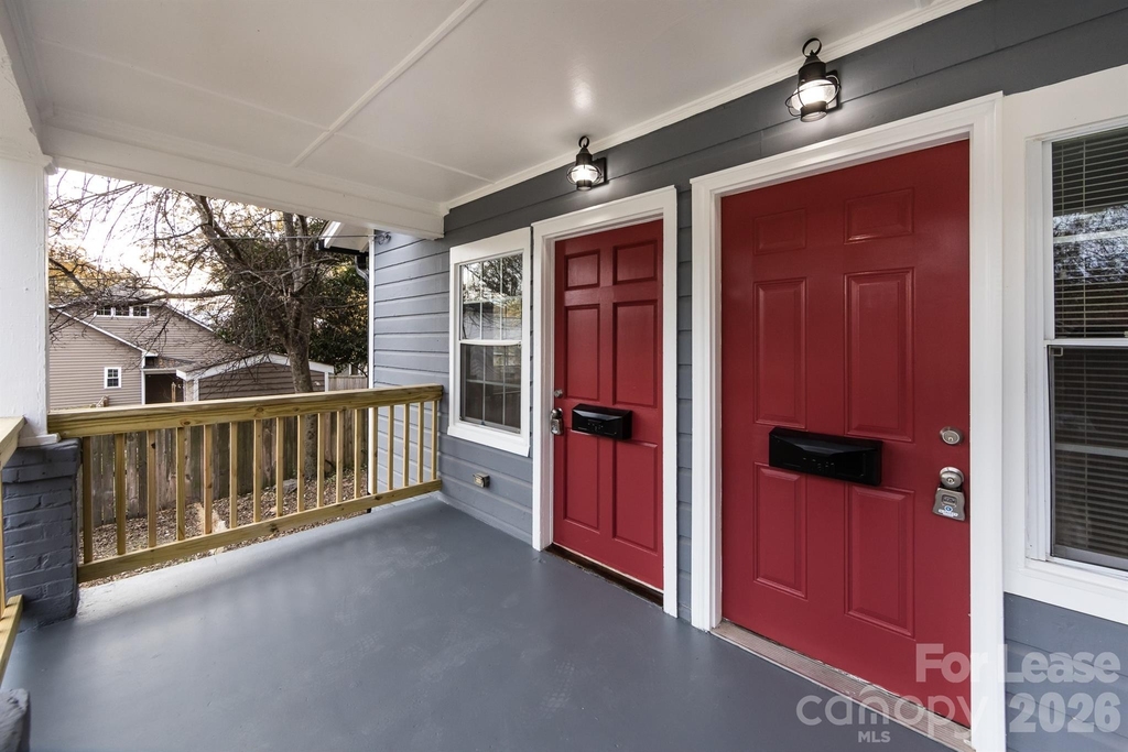 1613 Parson Street - Photo 7