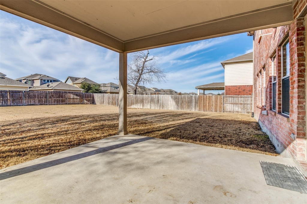 103 Bowie Street - Photo 32