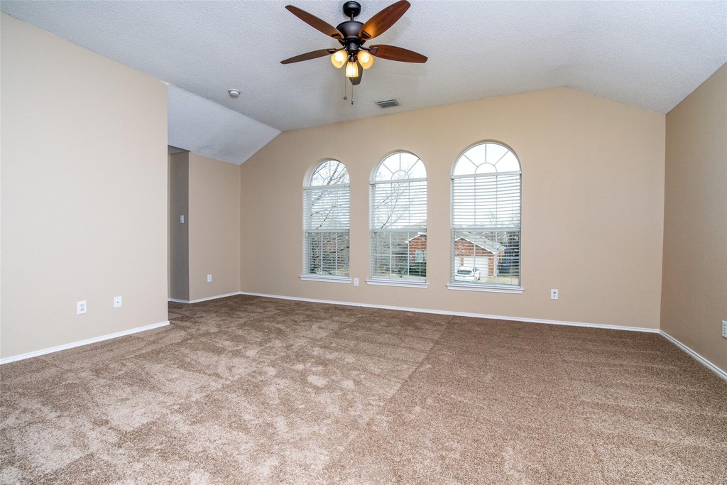 103 Bowie Street - Photo 18