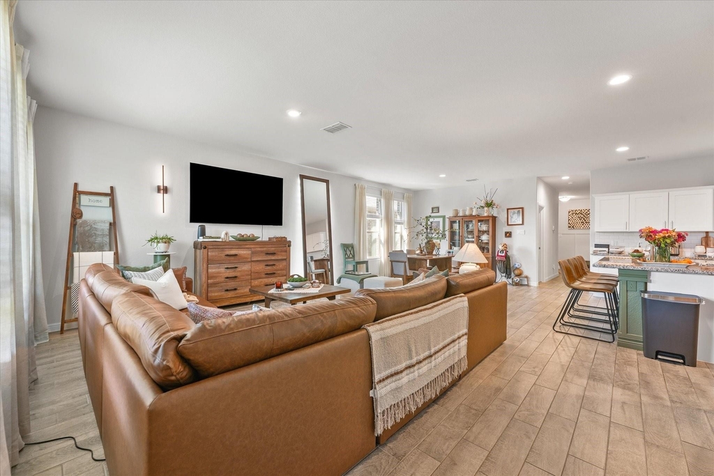 8912 Boulder Oak Boulevard - Photo 4