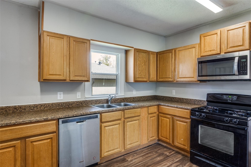 826 Mirike Drive - Photo 10