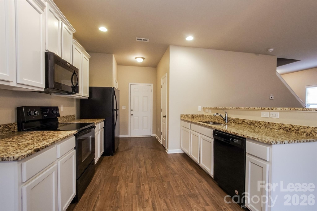 1620 Allegheny Drive - Photo 2