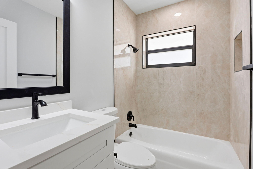 2975 Ne 2nd Avenue - Photo 26