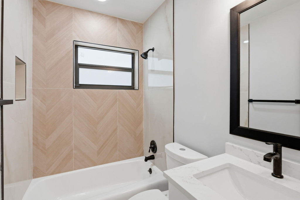 2975 Ne 2nd Avenue - Photo 24