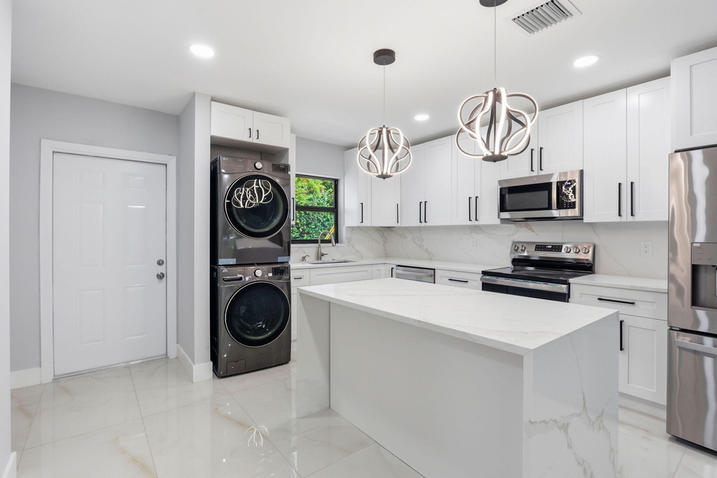2975 Ne 2nd Avenue - Photo 7
