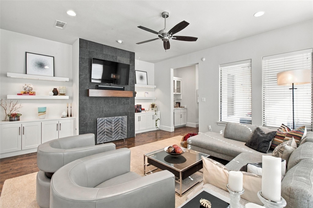 5539 Ellsworth Avenue - Photo 1