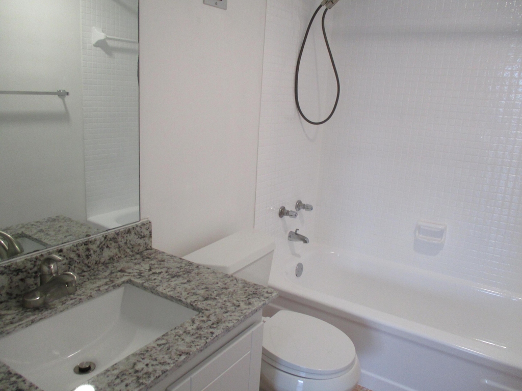 2761 Taft Street - Photo 8