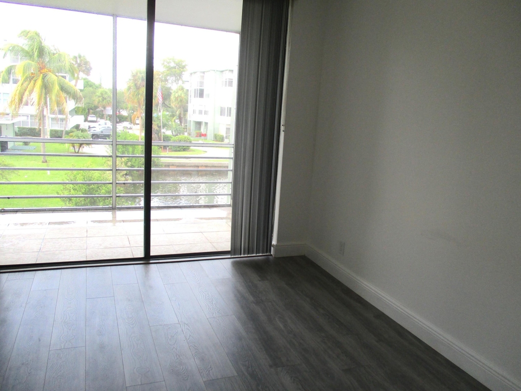 2761 Taft Street - Photo 6