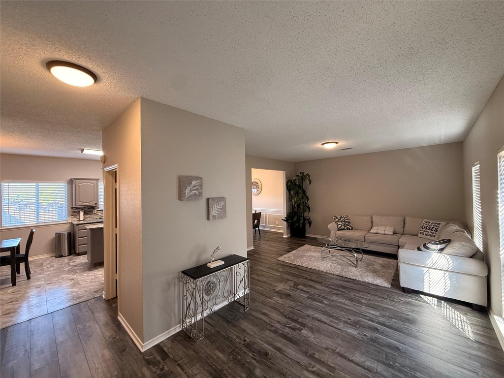 1421 Berkley Road - Photo 3