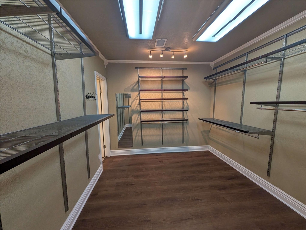 1940 Cedar Ridge Drive - Photo 15