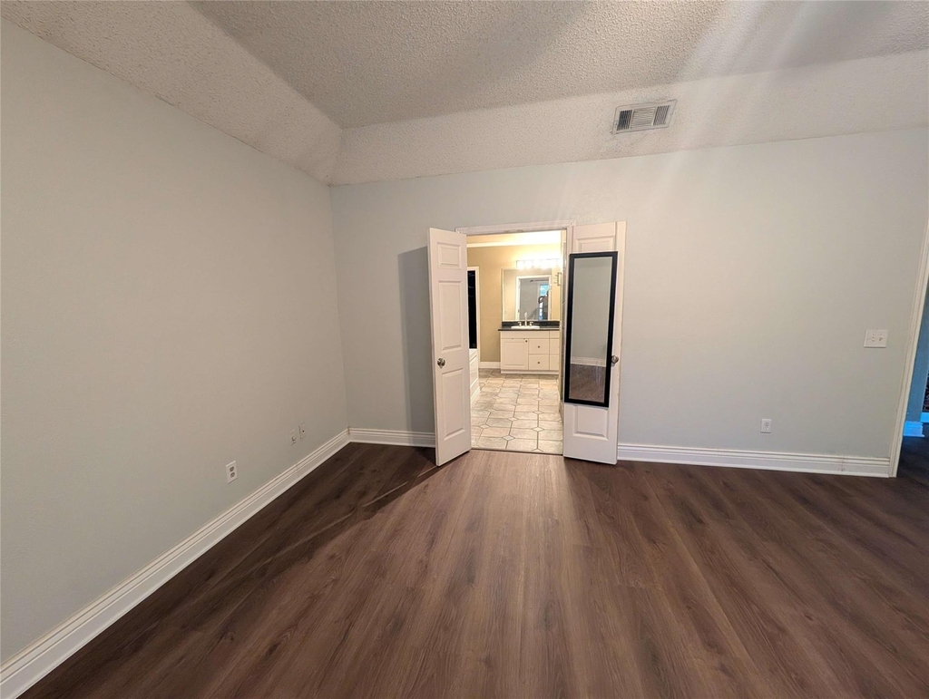 1940 Cedar Ridge Drive - Photo 24
