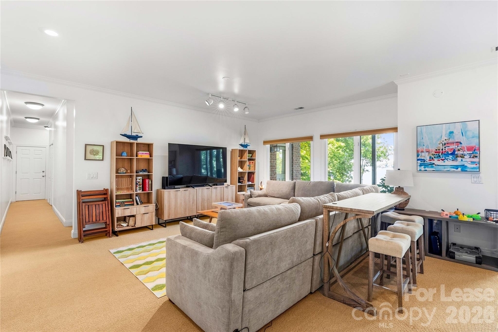 666 Normandy Road - Photo 35