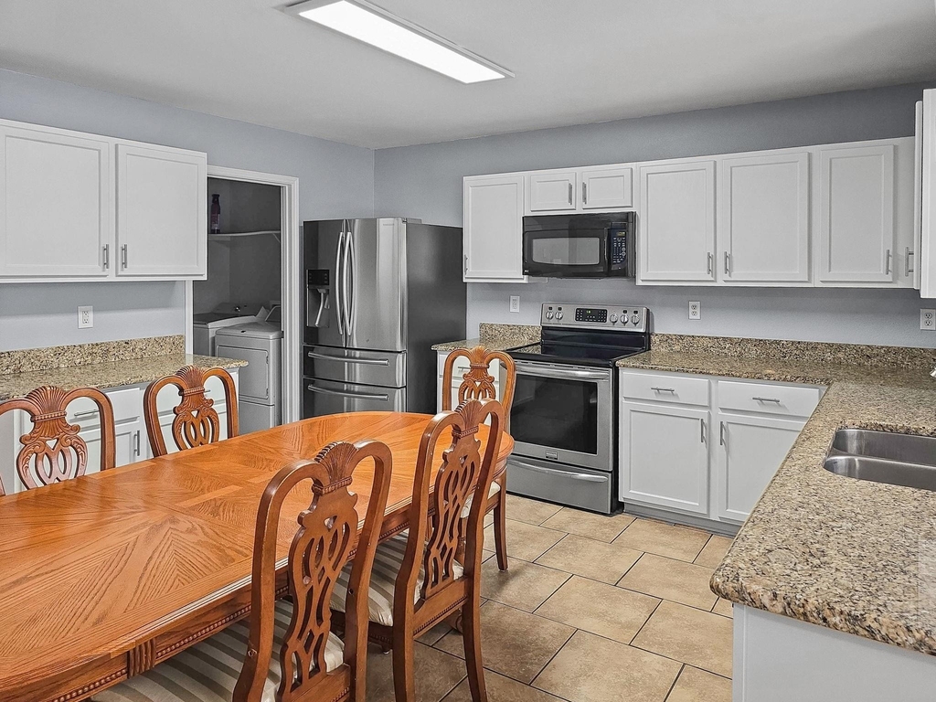 4602 Green Meadow Drive - Photo 4