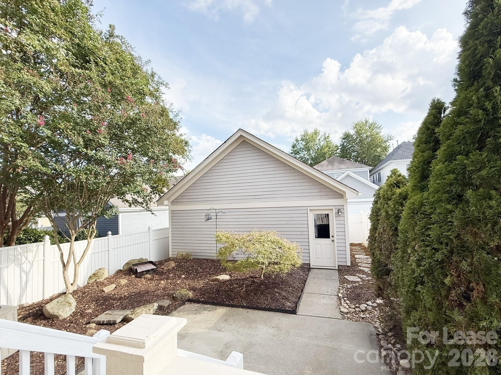 7023 Blakeney Greens Boulevard - Photo 21