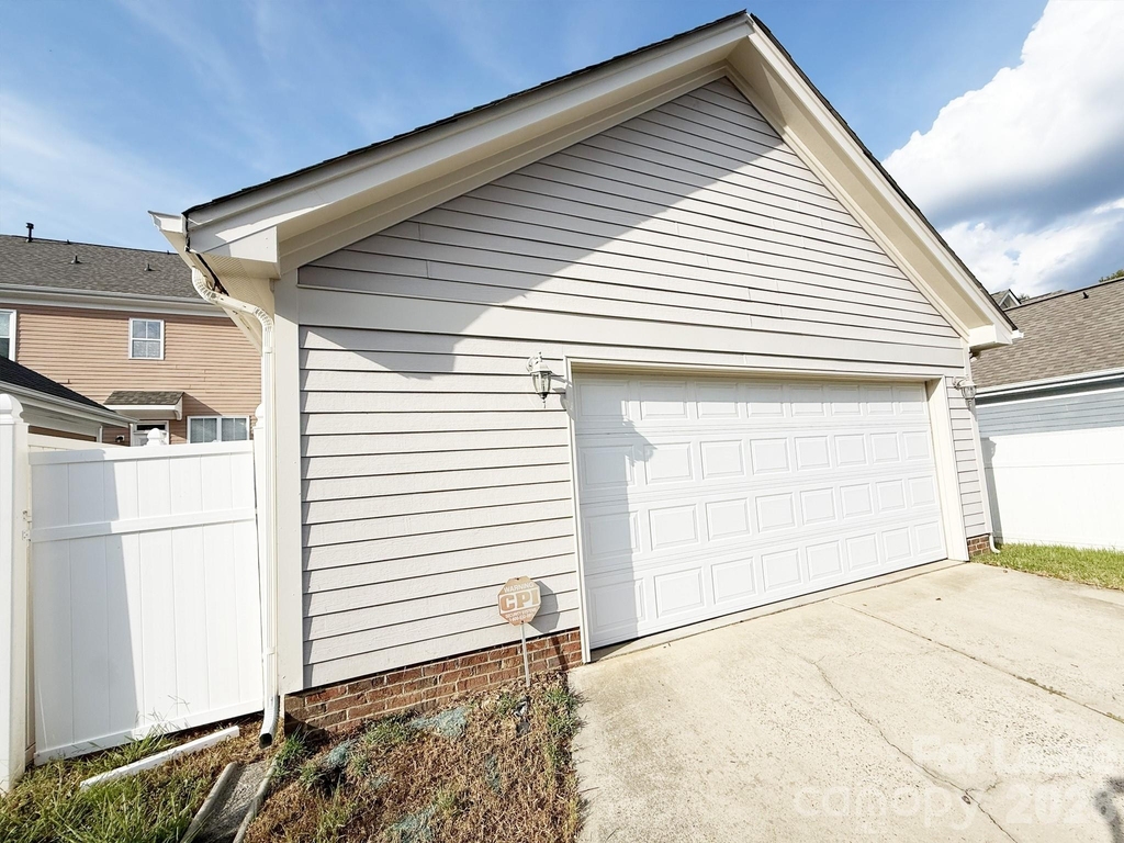 7023 Blakeney Greens Boulevard - Photo 22