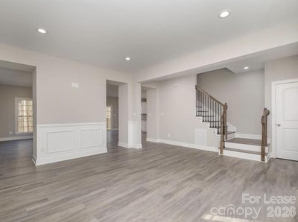 108 Pine Bluff Court - Photo 5
