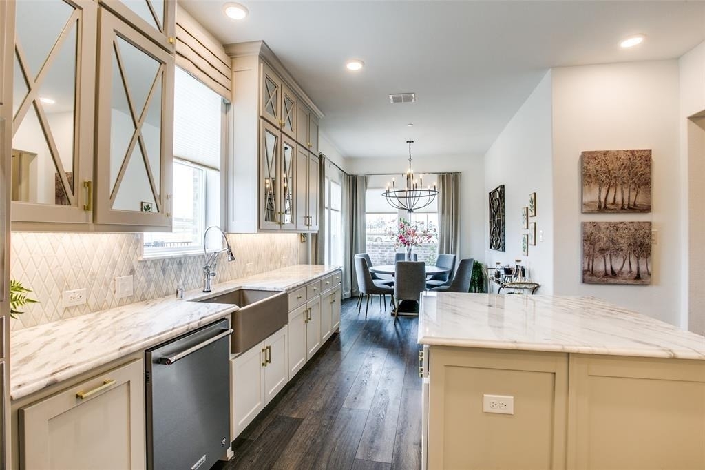 100 Claire Drive - Photo 8
