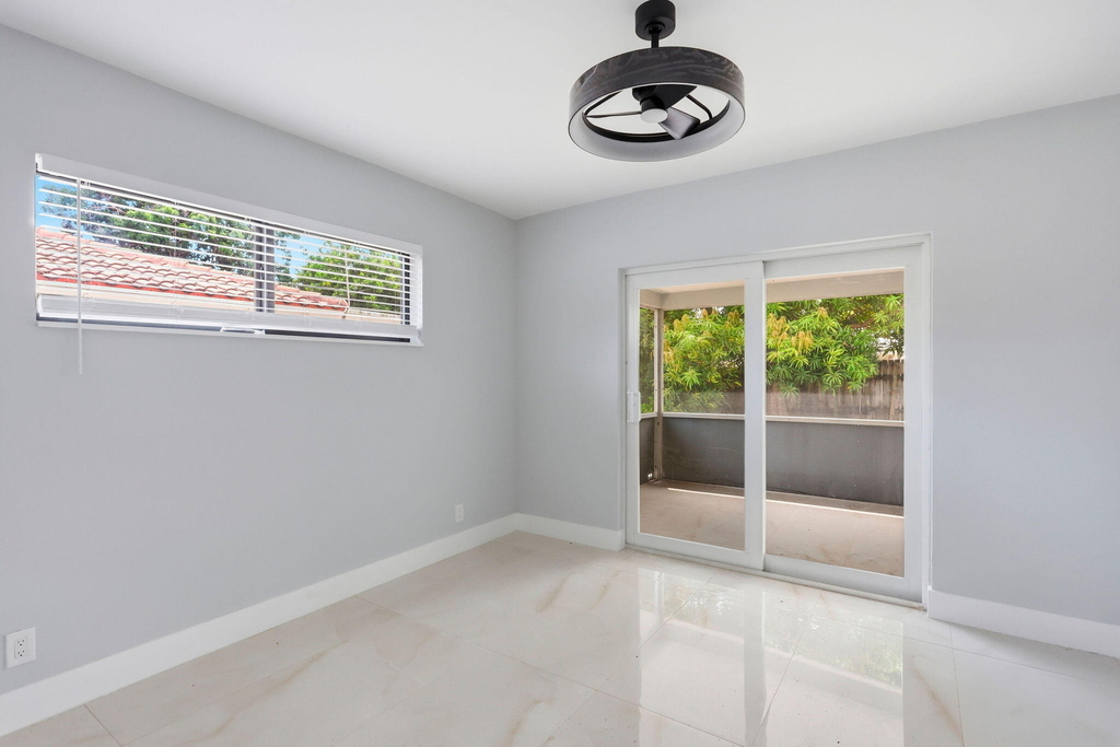 2999 Ne 2nd Avenue - Photo 18