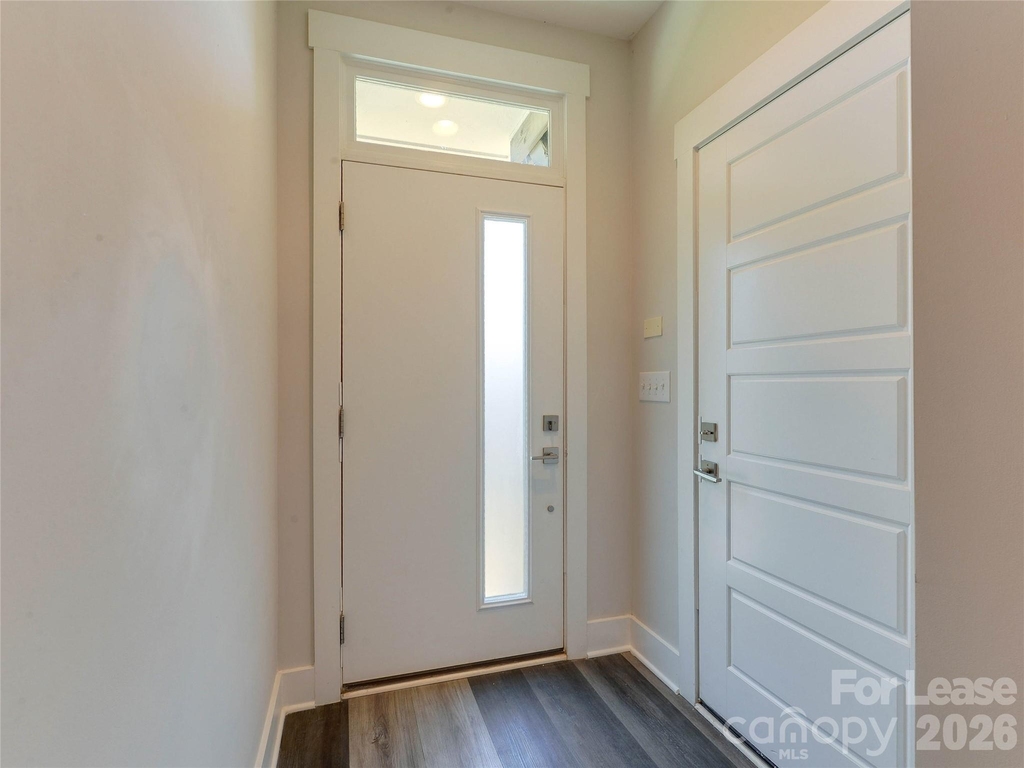 606 W End Drive - Photo 3