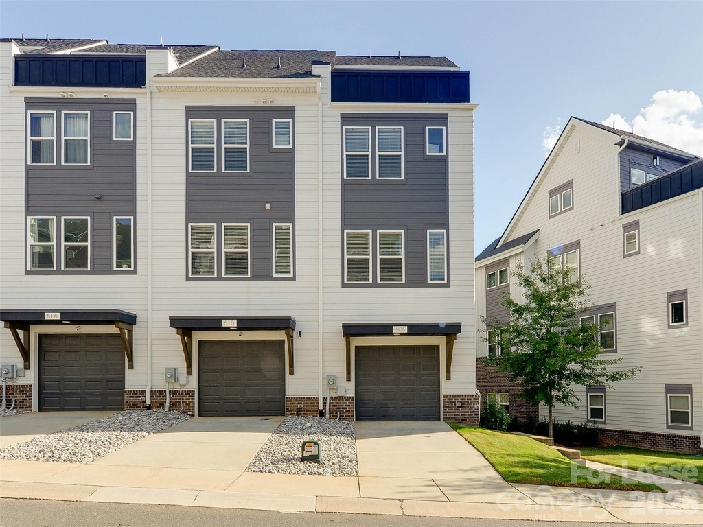 606 W End Drive - Photo 46