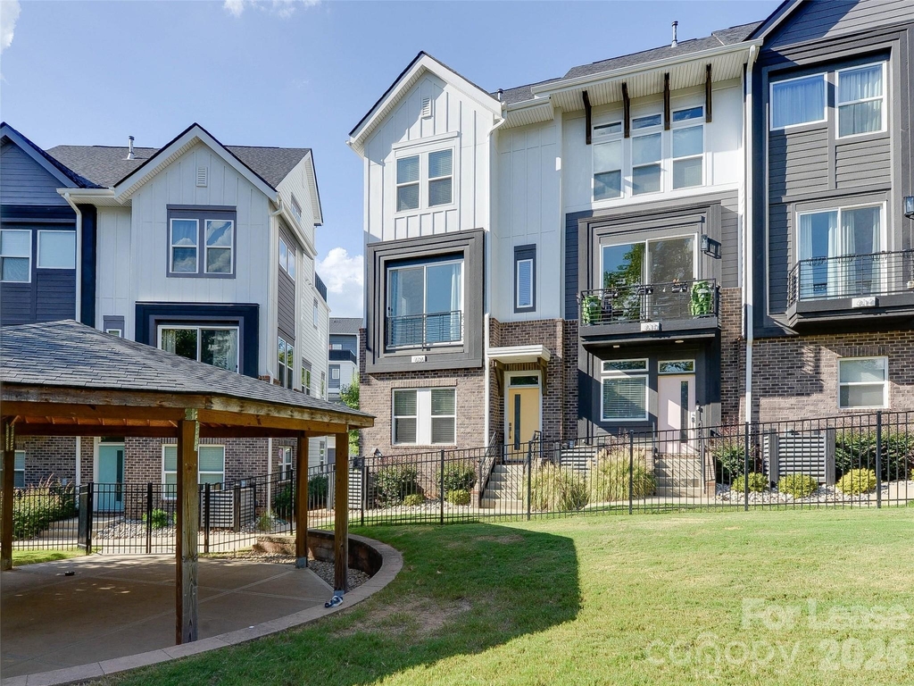 606 W End Drive - Photo 45