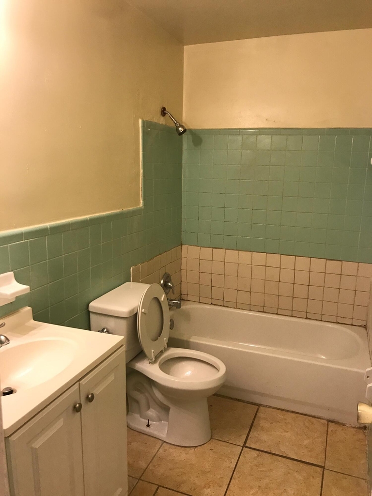 827 Nw 10th Terrace - Photo 5
