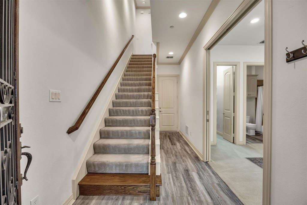 8249 Short Street - Photo 2