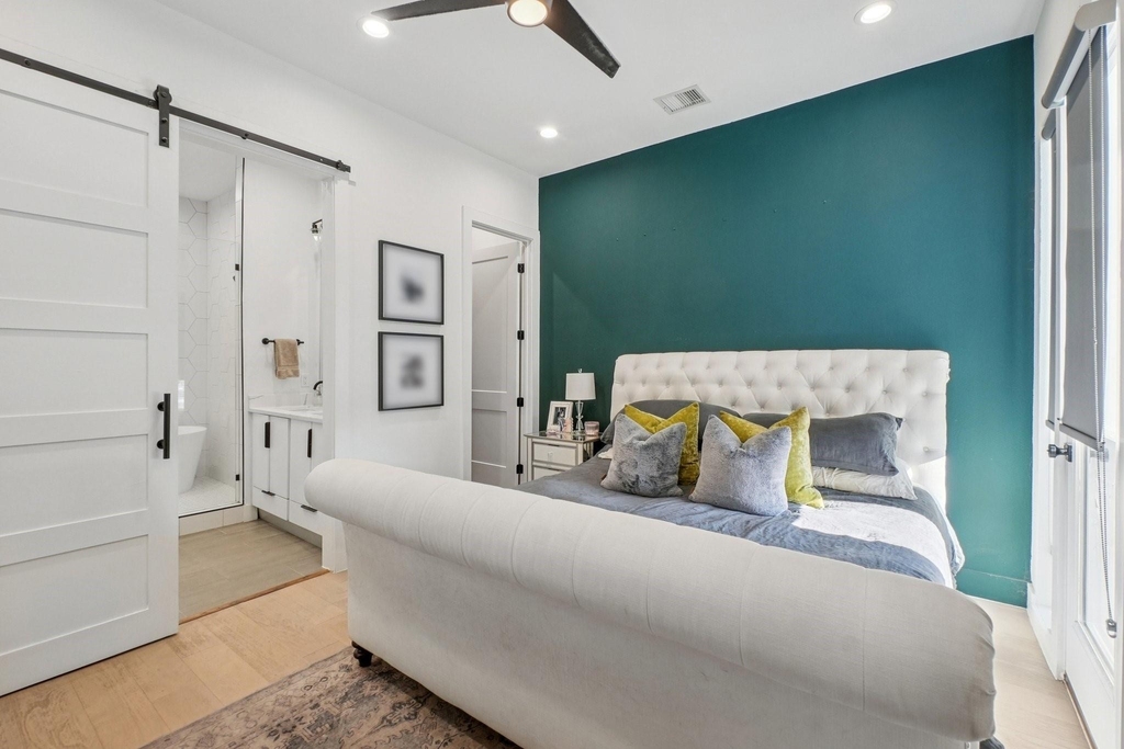 145 N Henderson Avenue - Photo 21